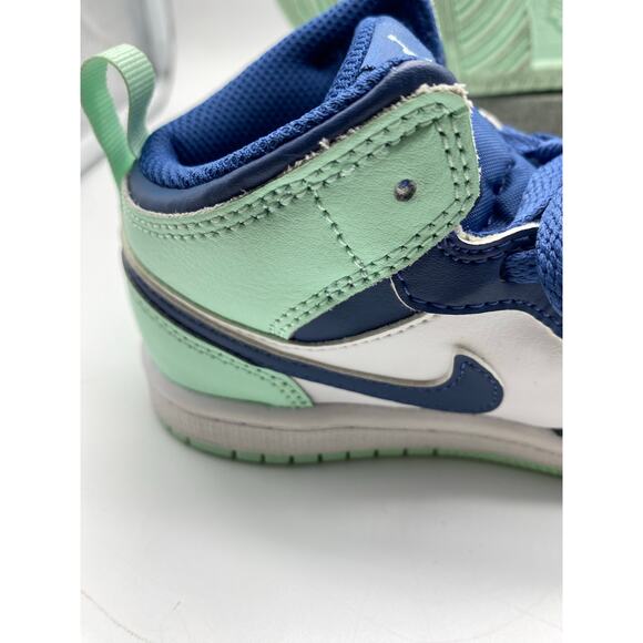 64073-413] Preschool Air Jordan Retro 1 MID 'Mystic Navy Mint size 10 C‎ - Picture 5 of 9